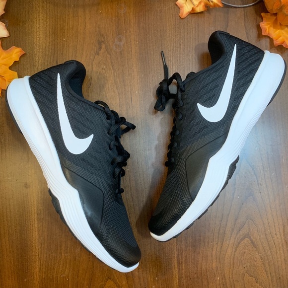 Nike Shoes - NEW NWT Nike City Trainer w/ box